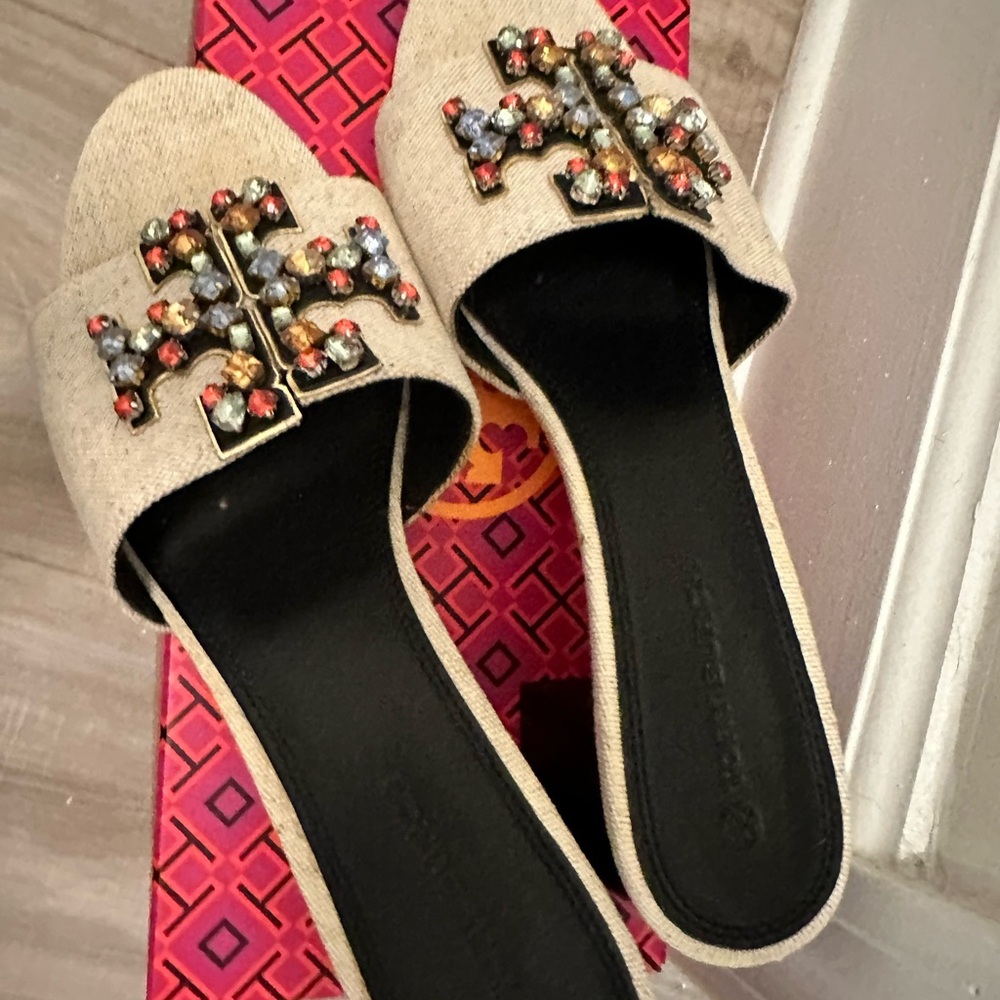 Tory Burch Embellished Block Heels - Picture 7 of 7